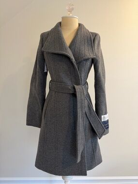 ARITZIA Babaton Gray Virgin Wool Coat